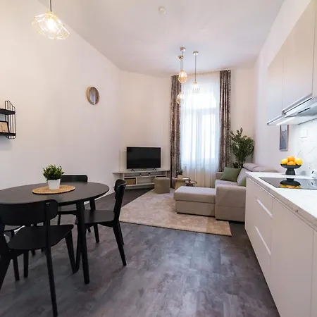 Apartament Feketesas Segedyn